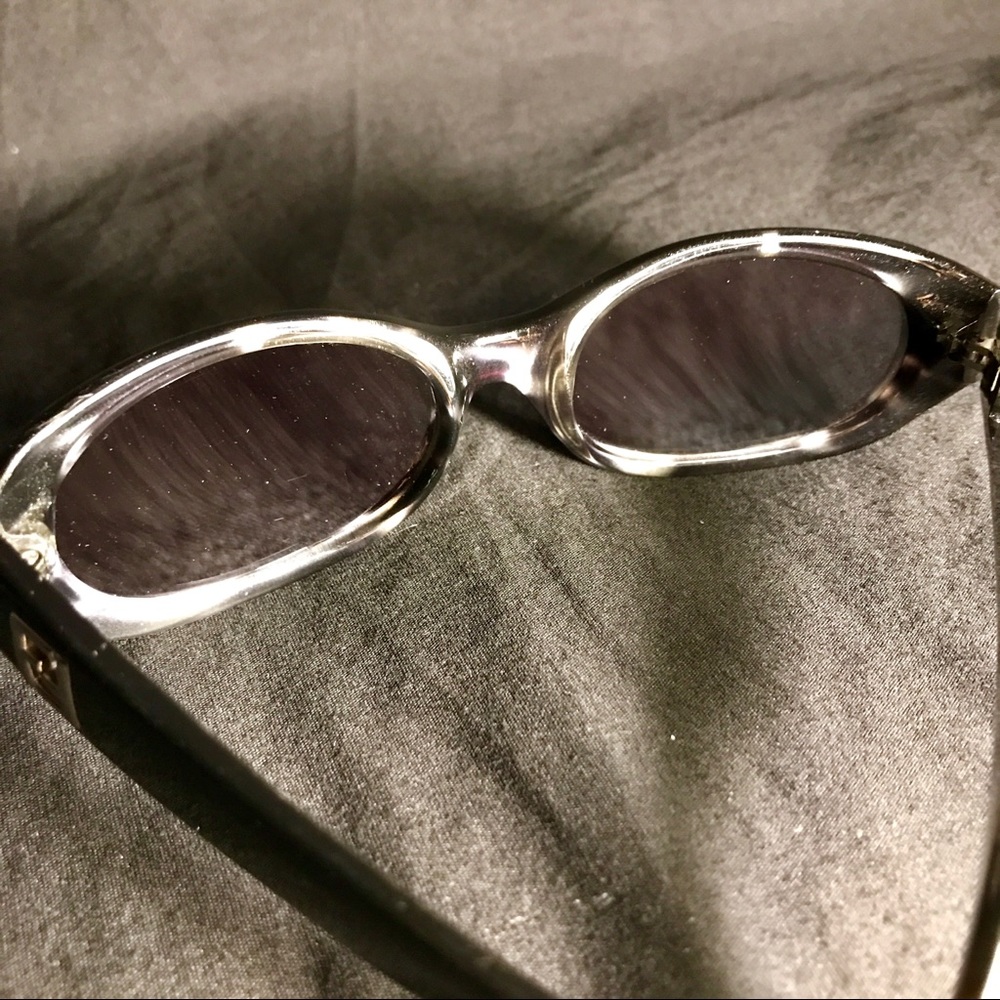 Fendi Black Zebra Prescription Sunglasses - Picture 7 of 7
